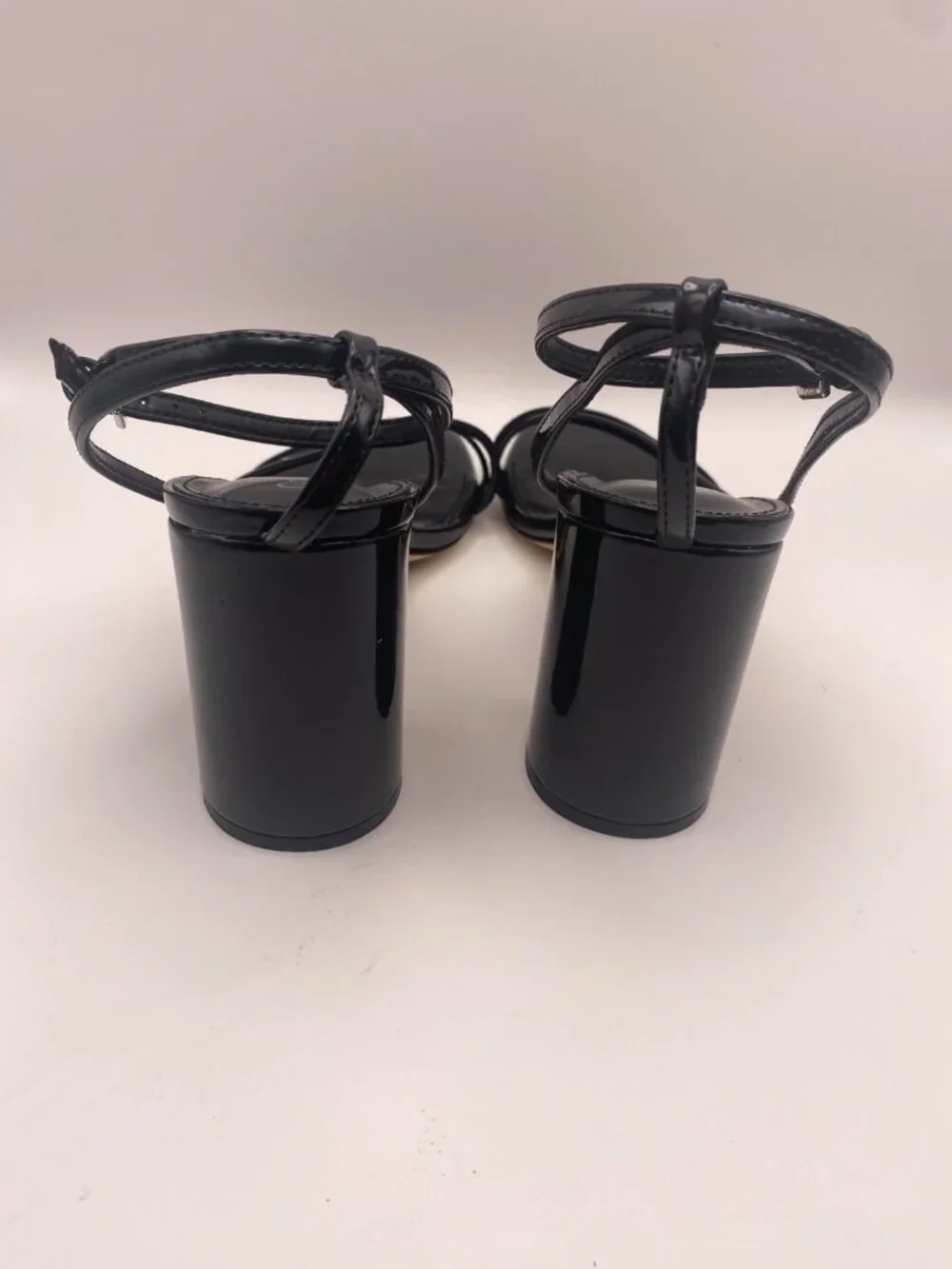Calvin Klein Womens Quiva Black Strap Heel Sandal Sz 10